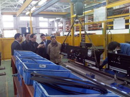 公交集團(tuán)領(lǐng)導(dǎo)考察富士電梯制造商寧波申菱 探索合作新機(jī)遇，促進(jìn)公共交通設(shè)施升級(jí)